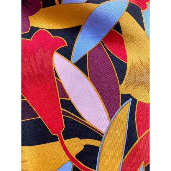 ANN TAYLOR Red Purple Yellow Blue Lily Floral Print Silk 25" x 25" Square Scarf - Picture 8 of 13